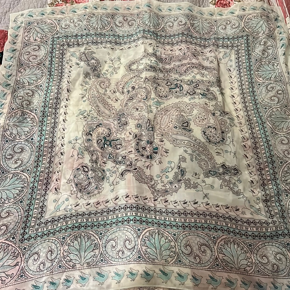 Vintage Espirit mint green paisley 100% silk scarf square Japan 34”